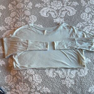 Free People Movement Cropped Long  Sleeve ~ Size XS